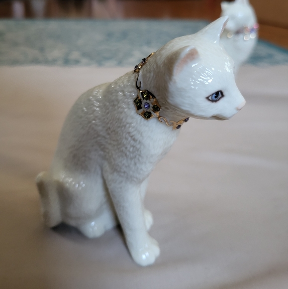 Lenox Cat Sculpture Figurine Fine Ivory China - "First Kiss" (Set of 2) - Picture 12 of 13